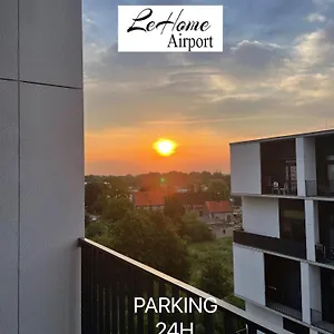  Apartament Lehome Airport